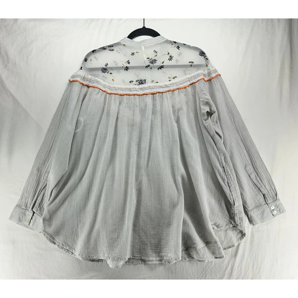 Free People Striped Floral Sheer Yoke Tunic Blouse Gray White Small FLAWED